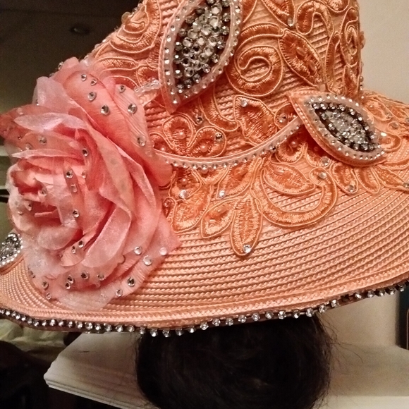 Sunday hat - Picture 2 of 7